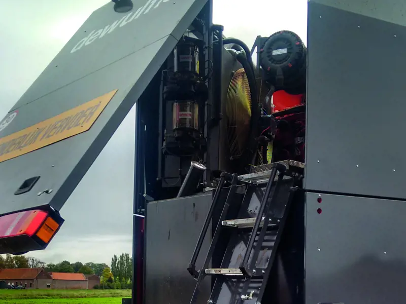 Kwatro - motorcompartiment