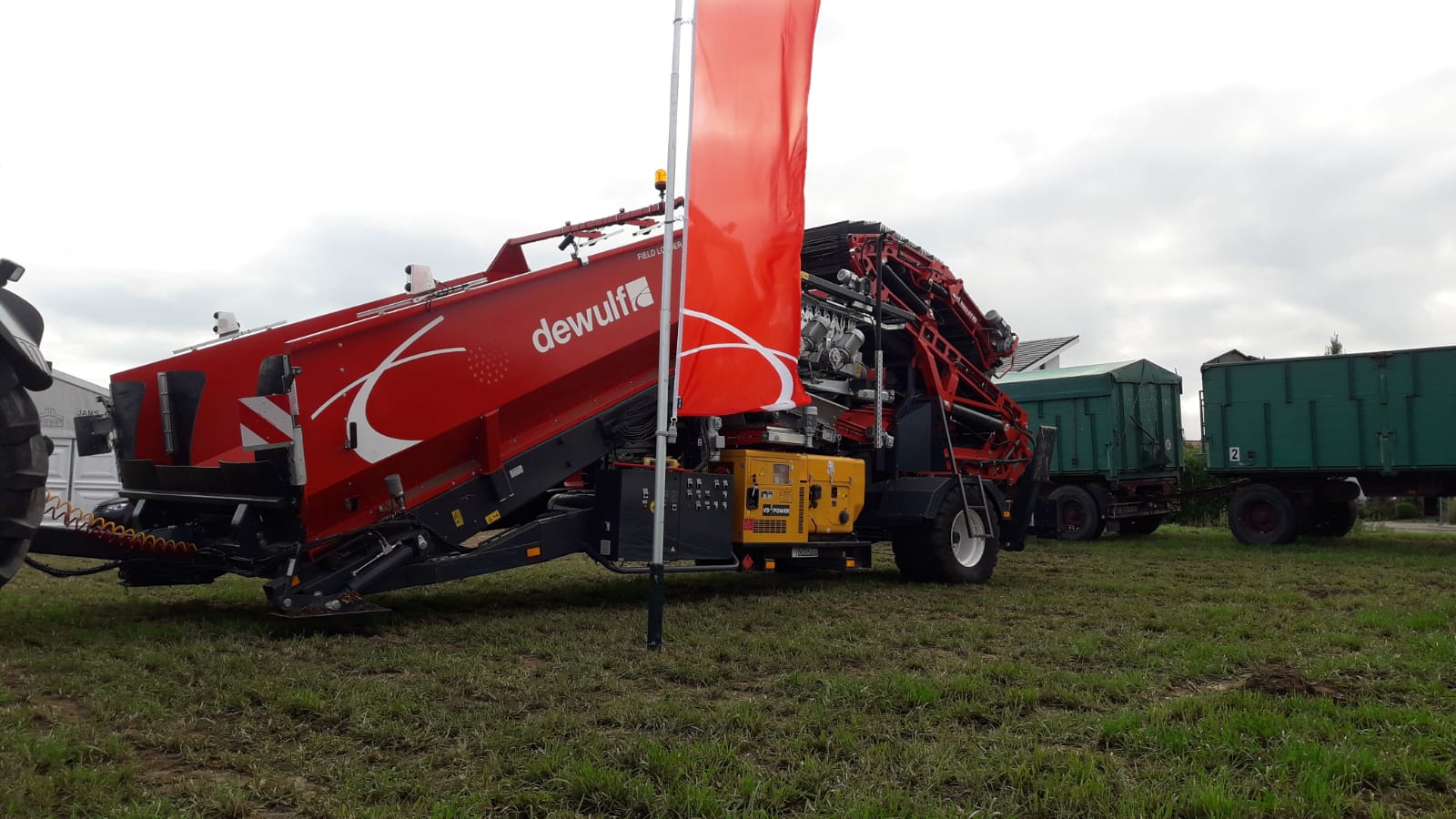 Weuthen Kartoffeltag 2018 - Field Loader 240 (2)