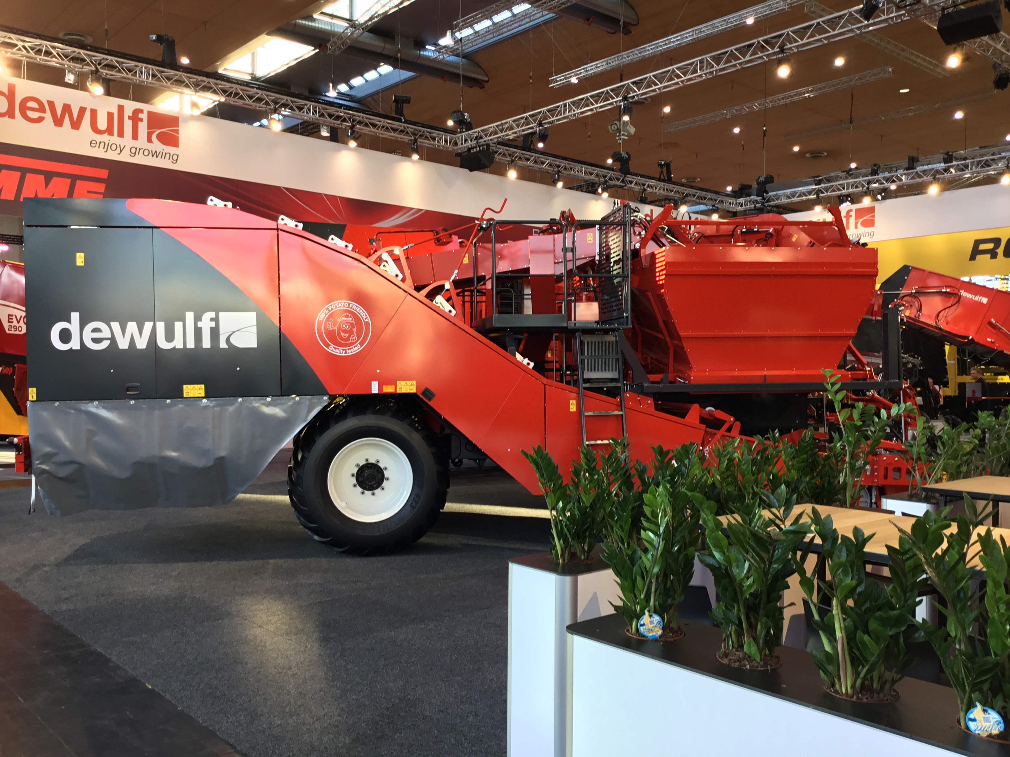 Agritechnica 19 - Dewulf 3