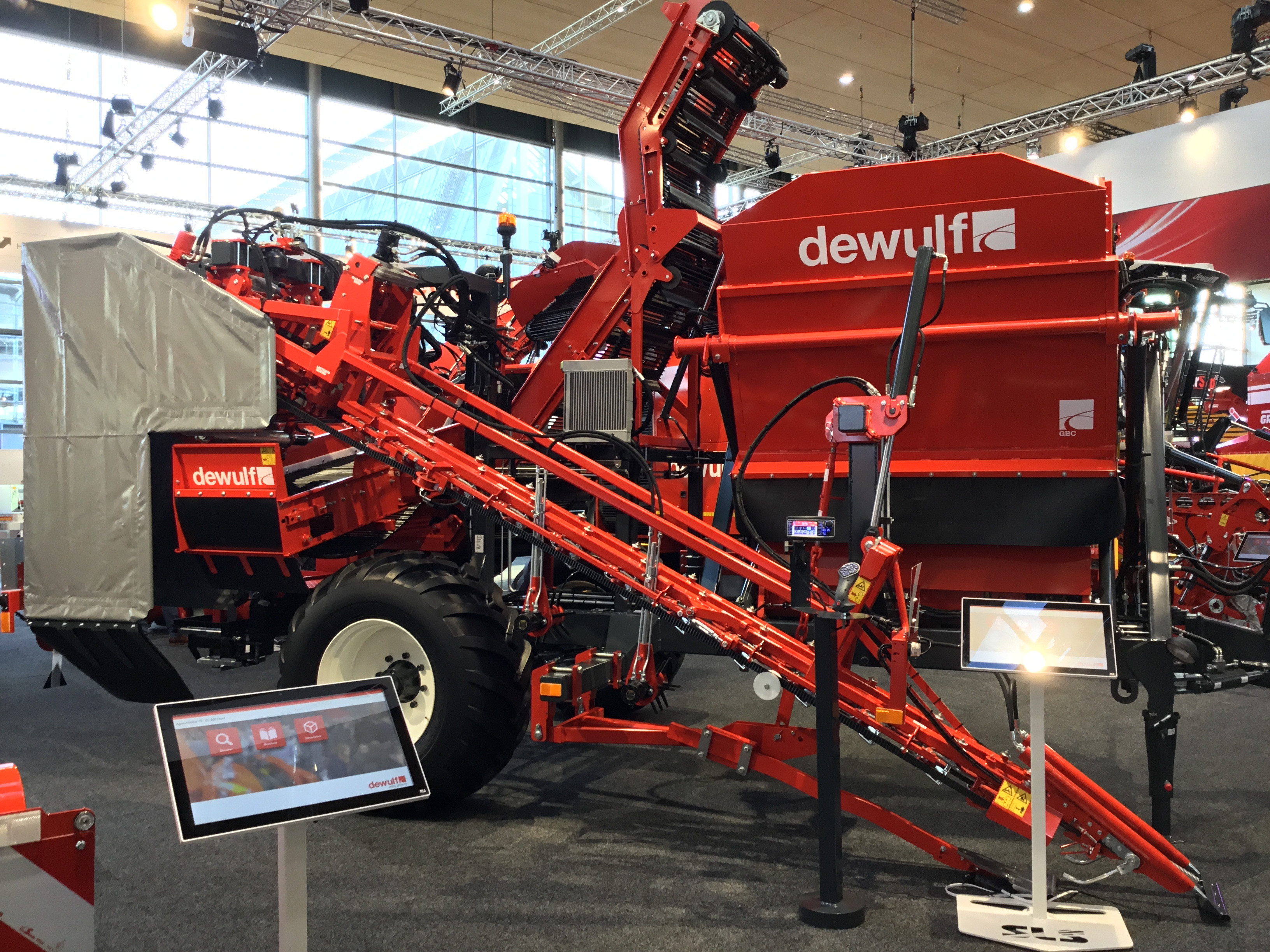 Agritechnica 19 - Dewulf 7