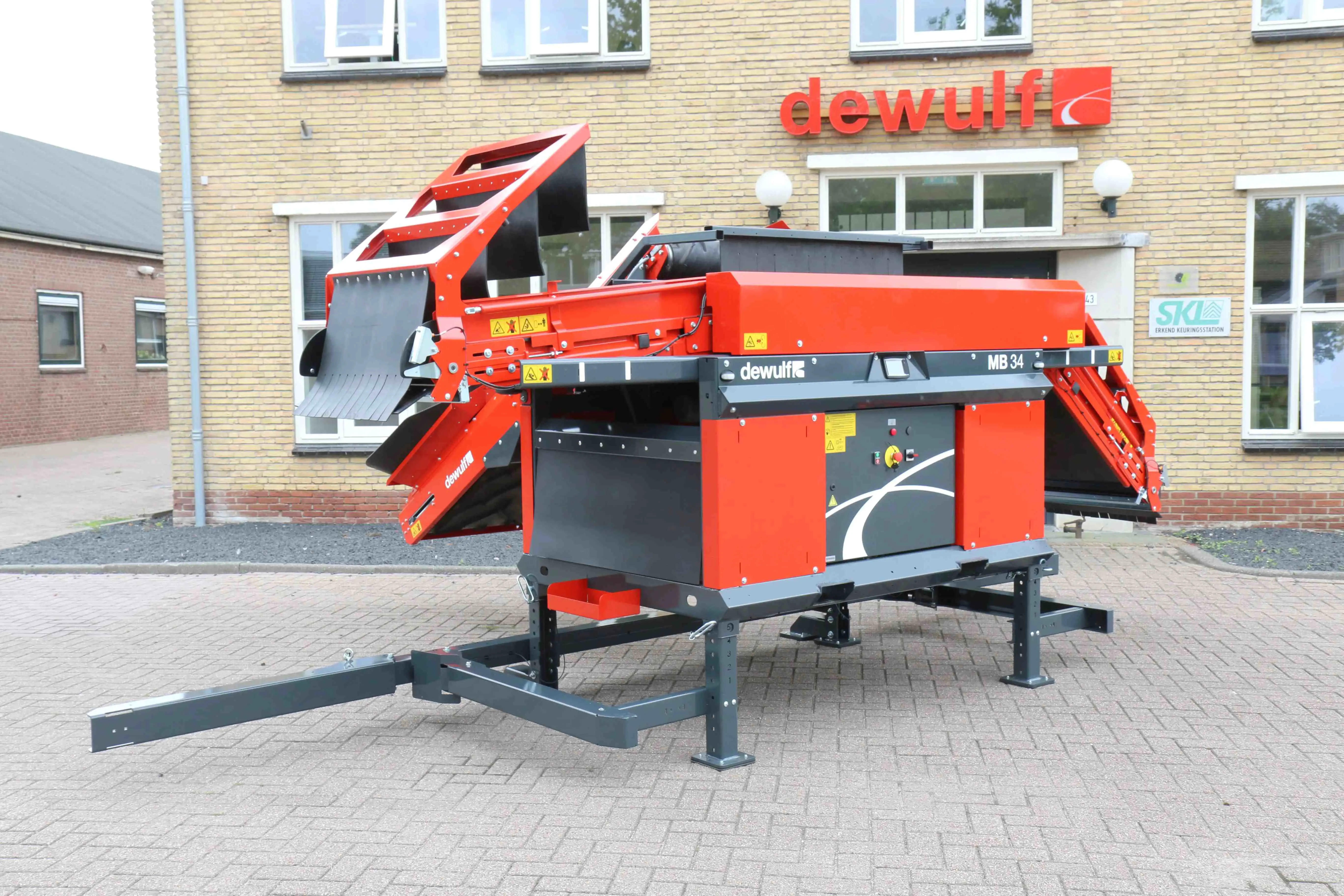 A deep dive into the Dewulf MB 34 box filler