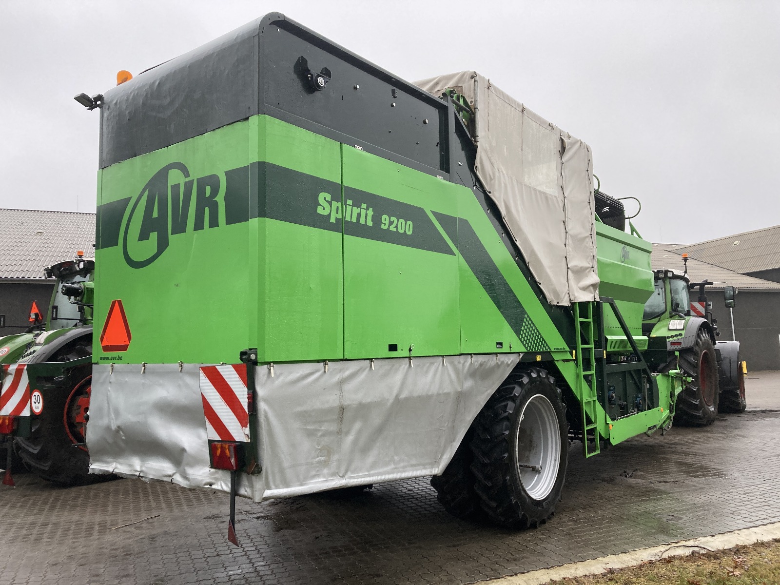 AVR Spirit 9200 (2019) (Z-43)